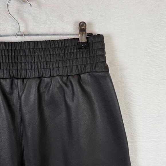ZARA Faux Leather Elastic High Waist Tapered Pants Joggers Black Size Small - Picture 3 of 10